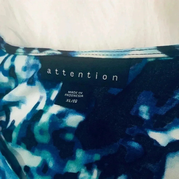 Women’s top by attention - Picture 3 of 3